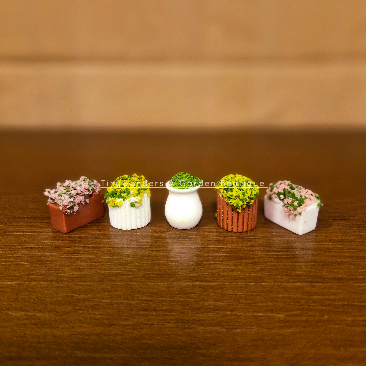 #530 Flower Pots ( Set Of 5 ) Random Design