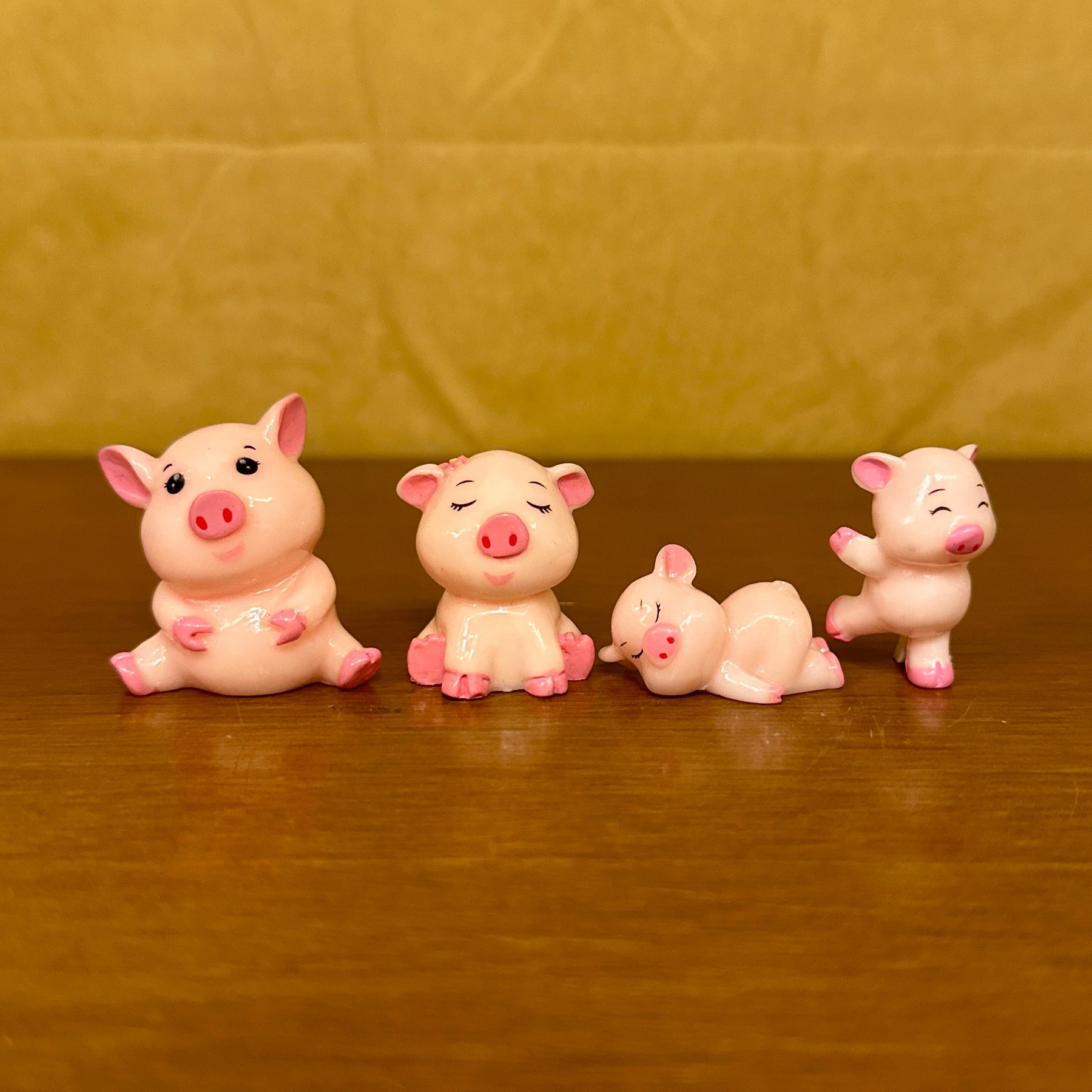 #458 Piggie (Set of 2) Random Designs