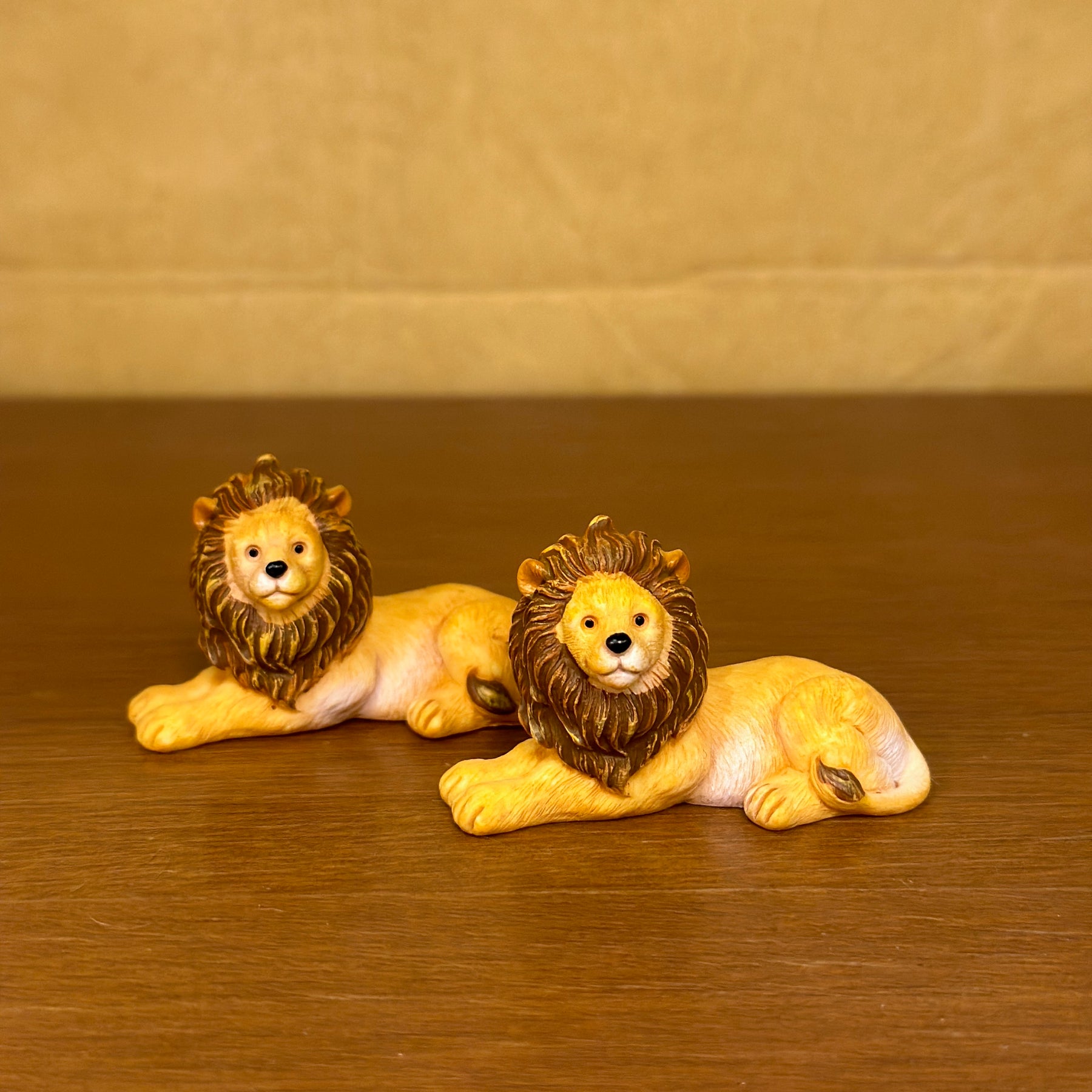 #461 Sitting Lion (Per Unit)