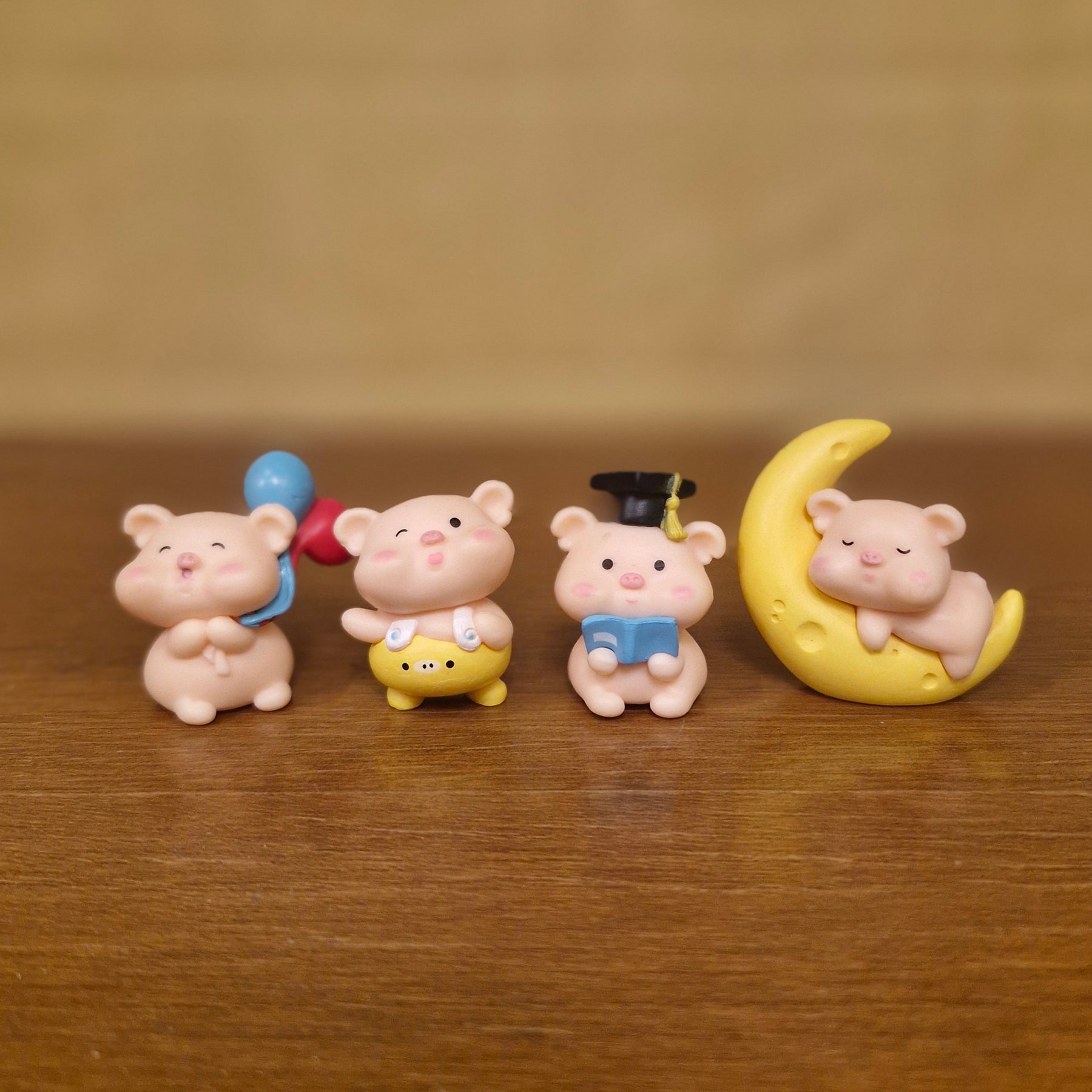 #473 Happy Piggie (Set of 2) Random Designs