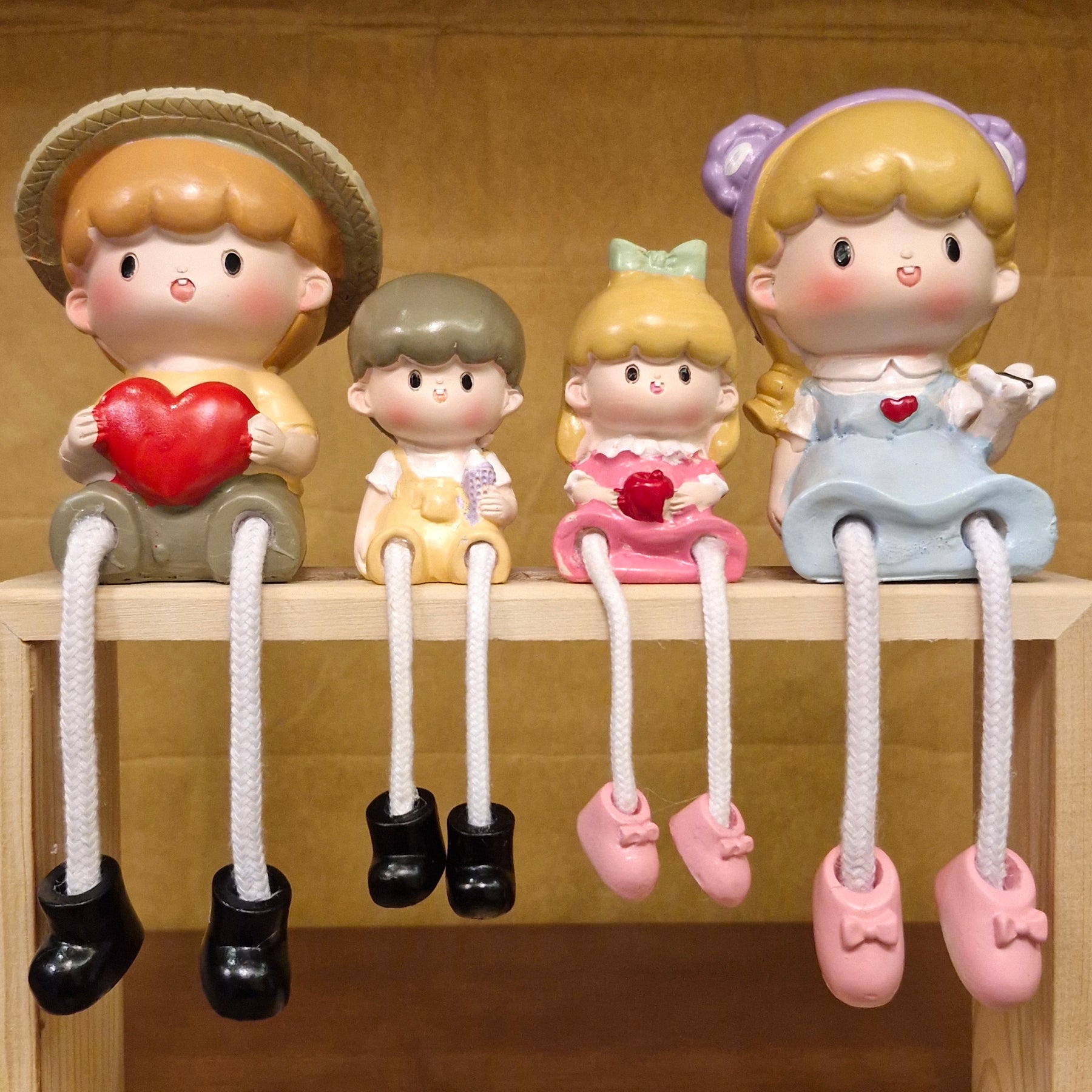#481 Hat With Love Couple (Set of 4)