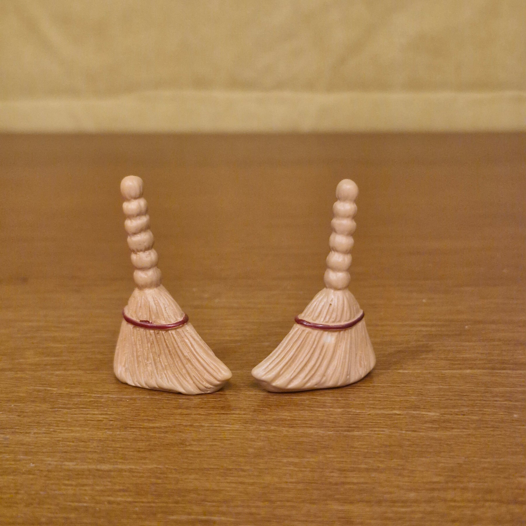 #504 Broom (Set of 2)
