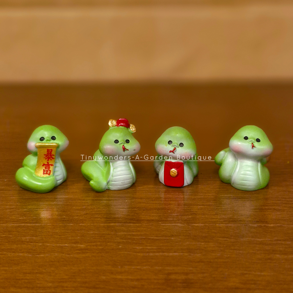 #518 Cute Snakes ( Set Of 2 ) Random Design