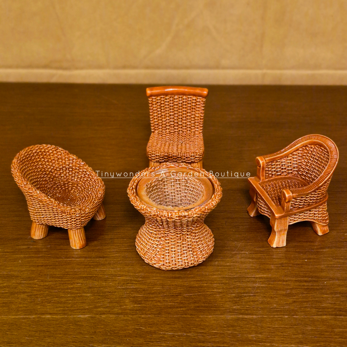 #600 Garden Furniture 3 ( Set Of 4 )