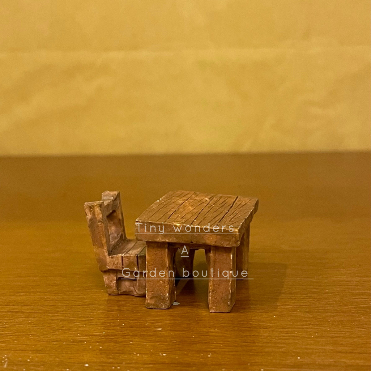 #009 Miniature Table & Chair (PER UNIT)Random Colour