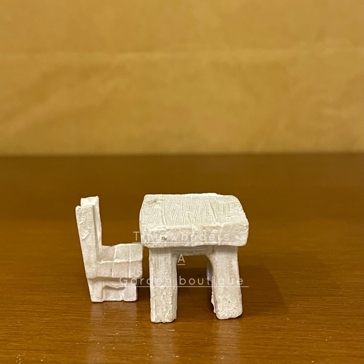 #009 Miniature Table & Chair (PER UNIT)Random Colour