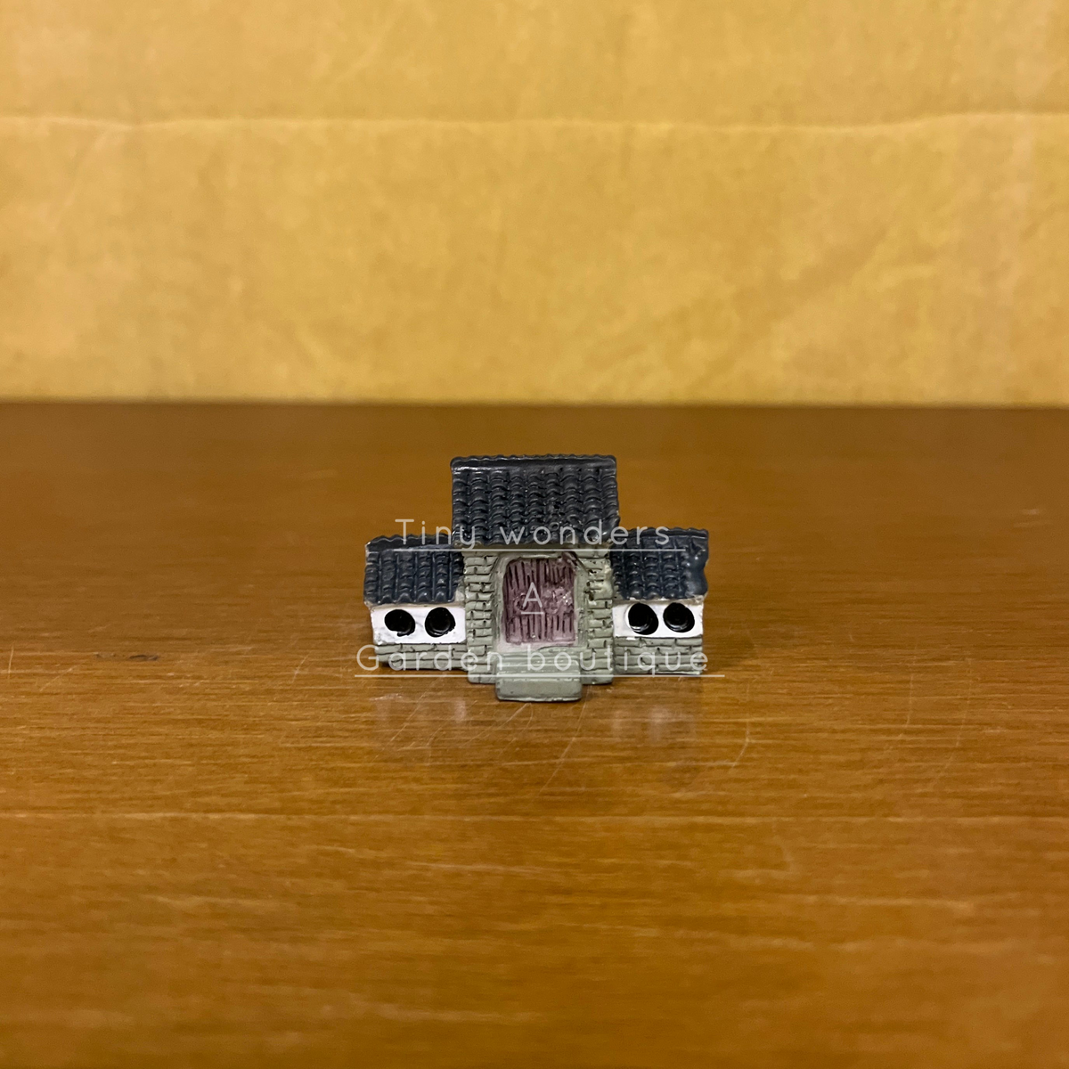 #031 Miniature Urban House (PER UNIT)