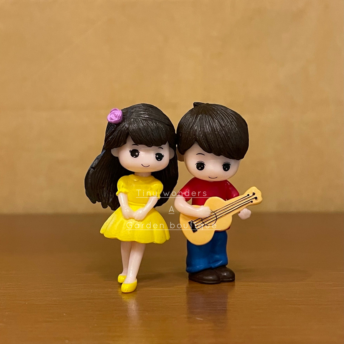 #059 Miniature Guitar Couple (PER PAIR) Random Colour