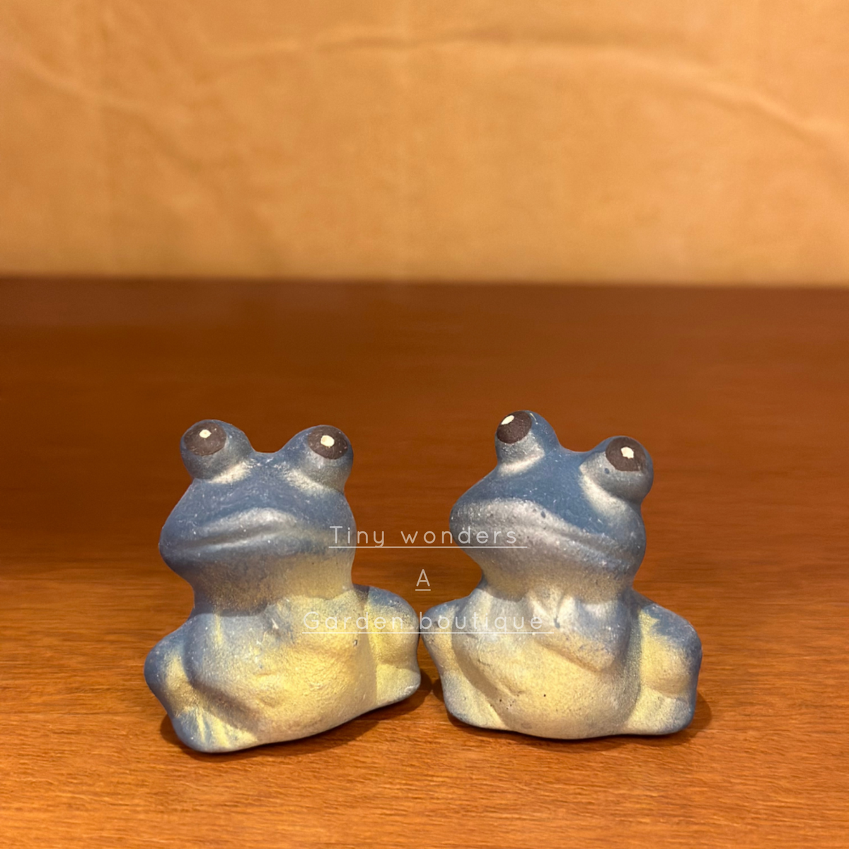 #081 Green Miniature Frog (PER UNIT)