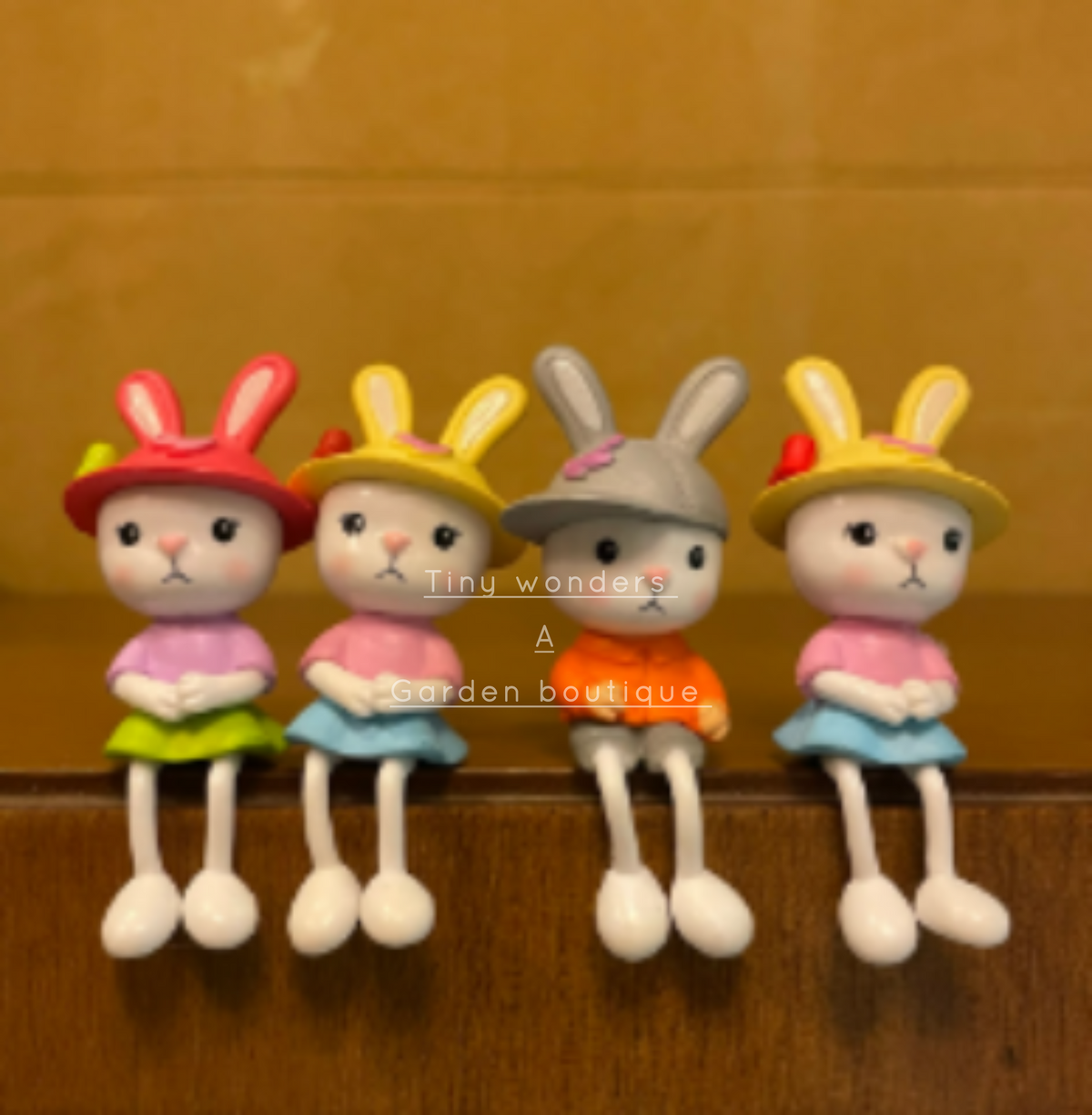#083 Miniature Sitting Bunny ( per pair )