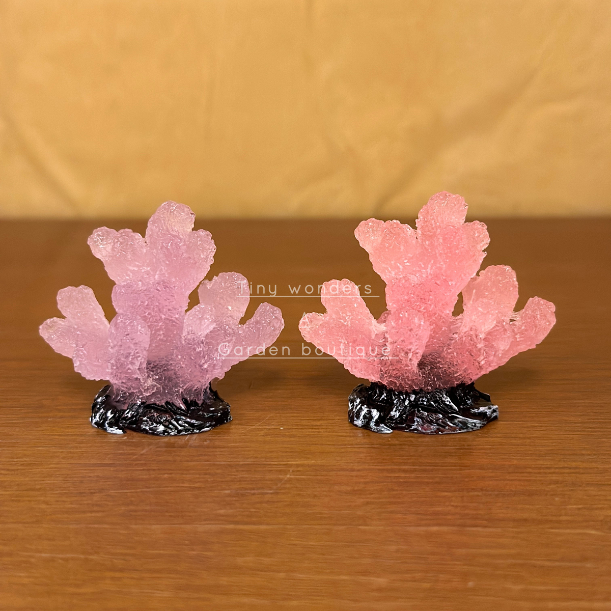 #092 Miniature neon coral ( per Unit ) random colour