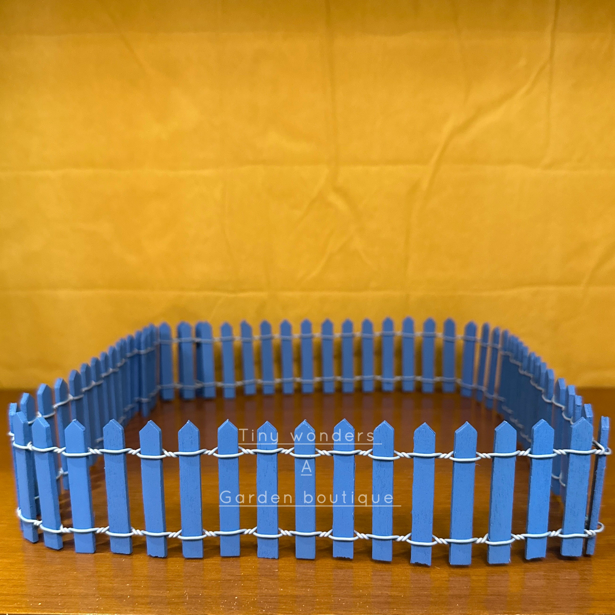 #118 Miniature Fence Long (PER UNIT) Random Colour