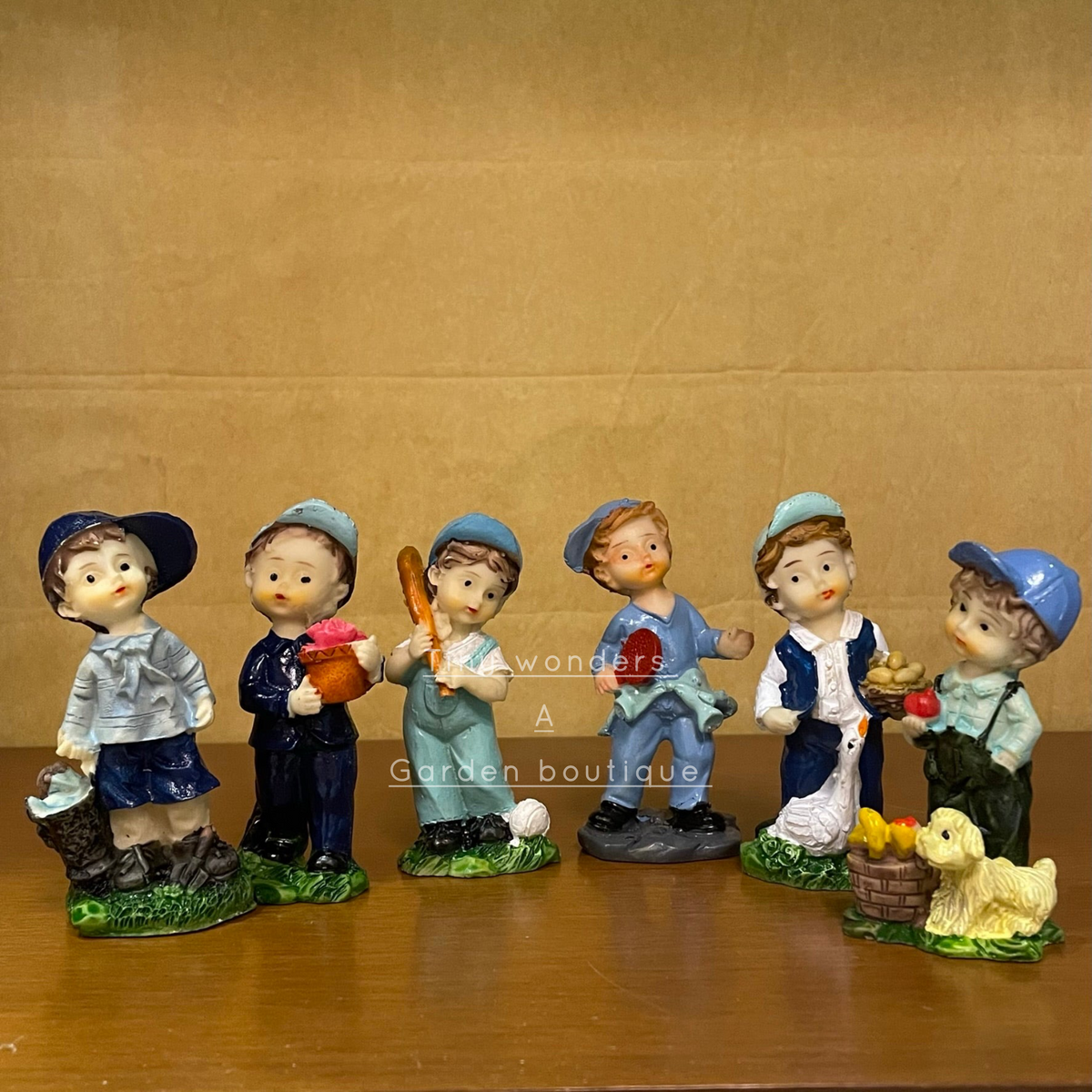 #192 Miniature Resin Boys (PER UNIT)