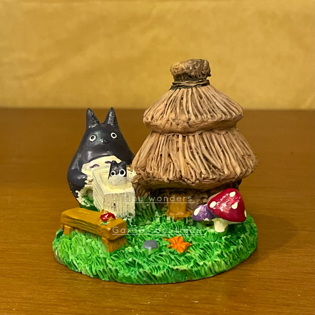 #232 Miniature Black Owl with Tree (PER UNIT)