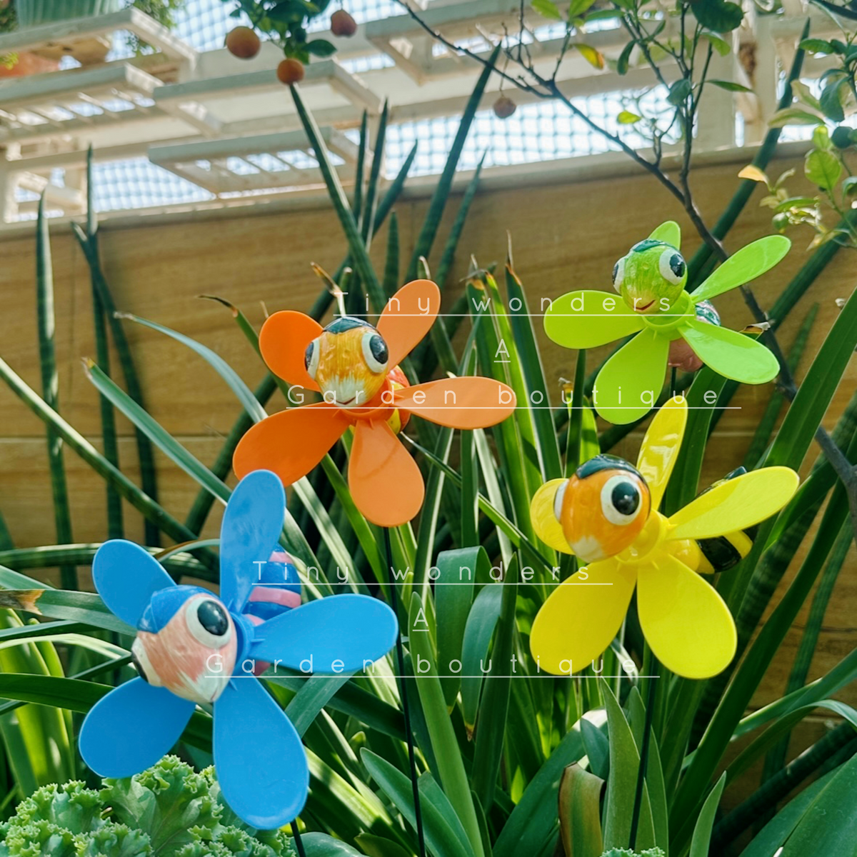 #S07 Sparkling Eyes Honey Bee ( Set Of 2 ) Random Colour