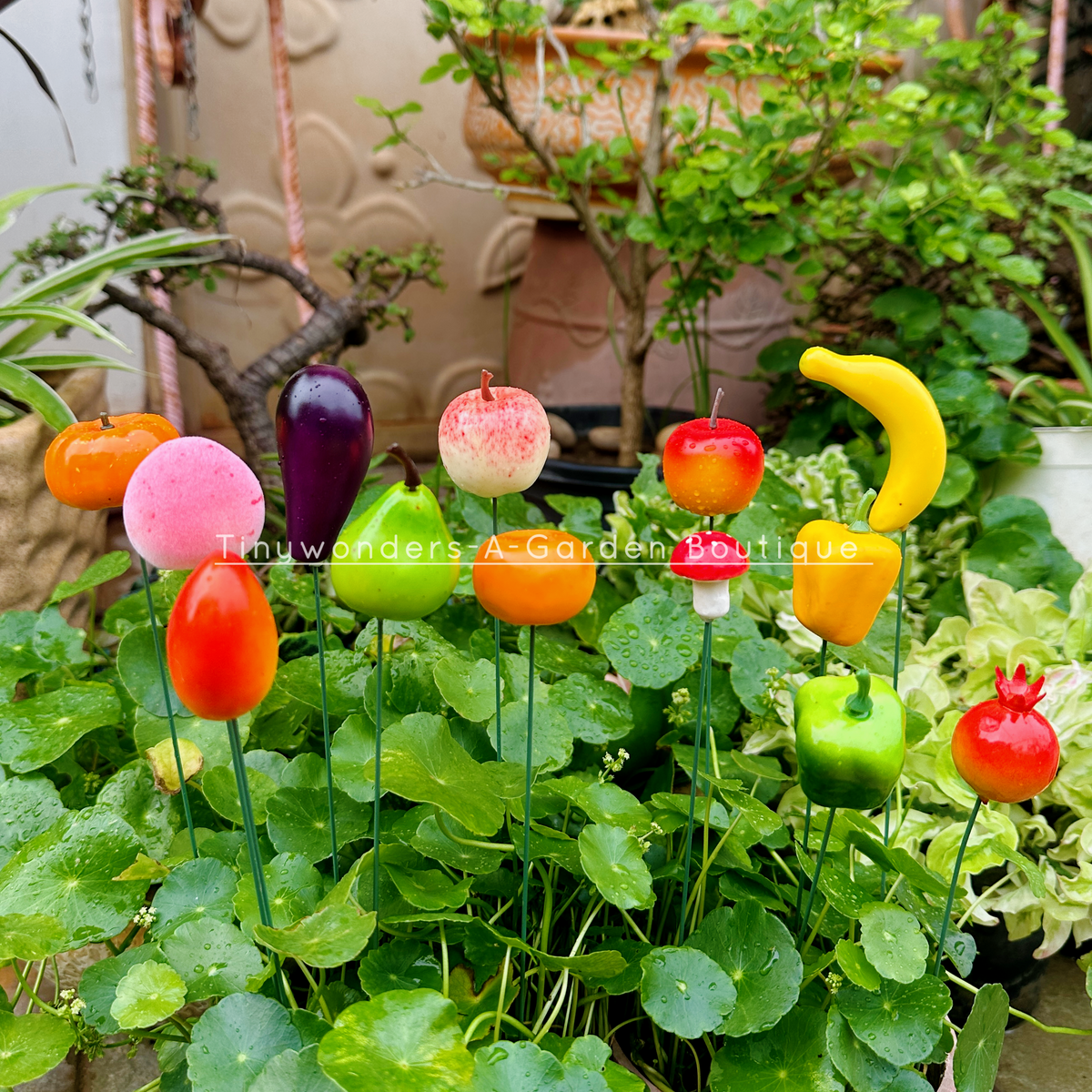 #S10Fruit & vegetables Sticks ( Set of 6 ) Random Designs