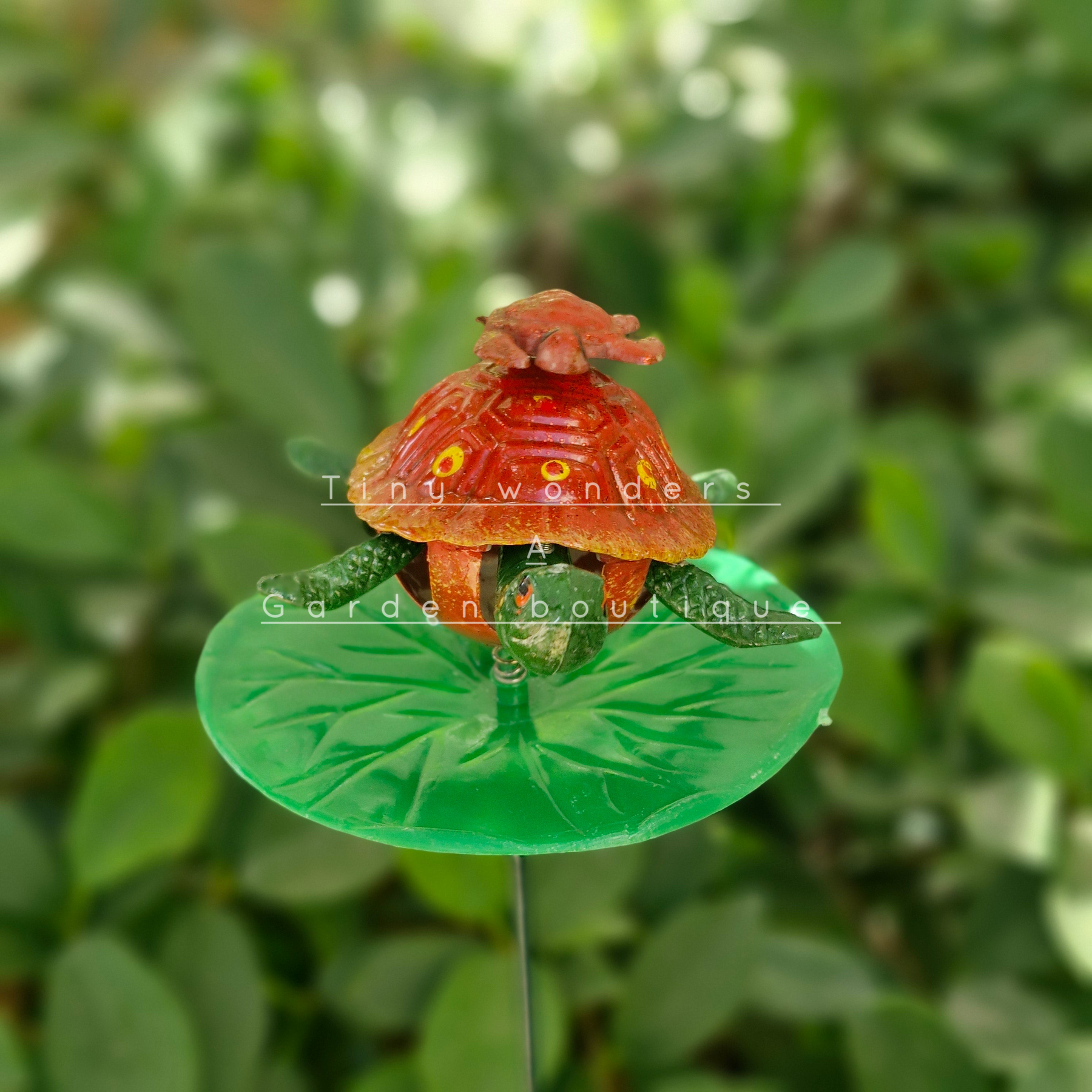 #S38 Baby Turtle With Mom stick ( Set Of 2 ) Random Colour