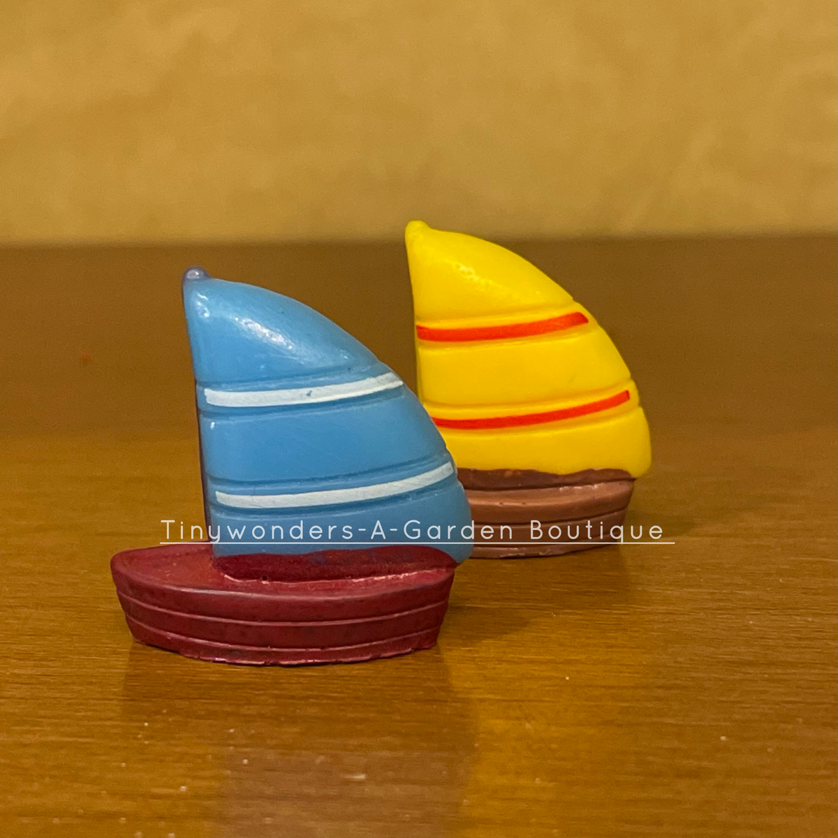 #014 Miniature Sailing Boat (SET OF 4 )