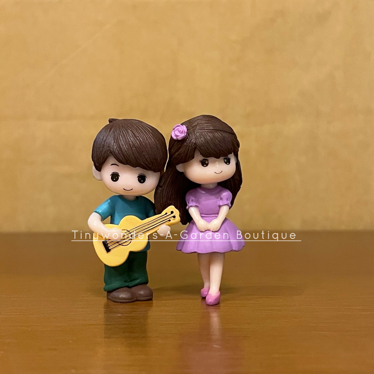 #059 Miniature Guitar Couple (PER PAIR) Random Colour