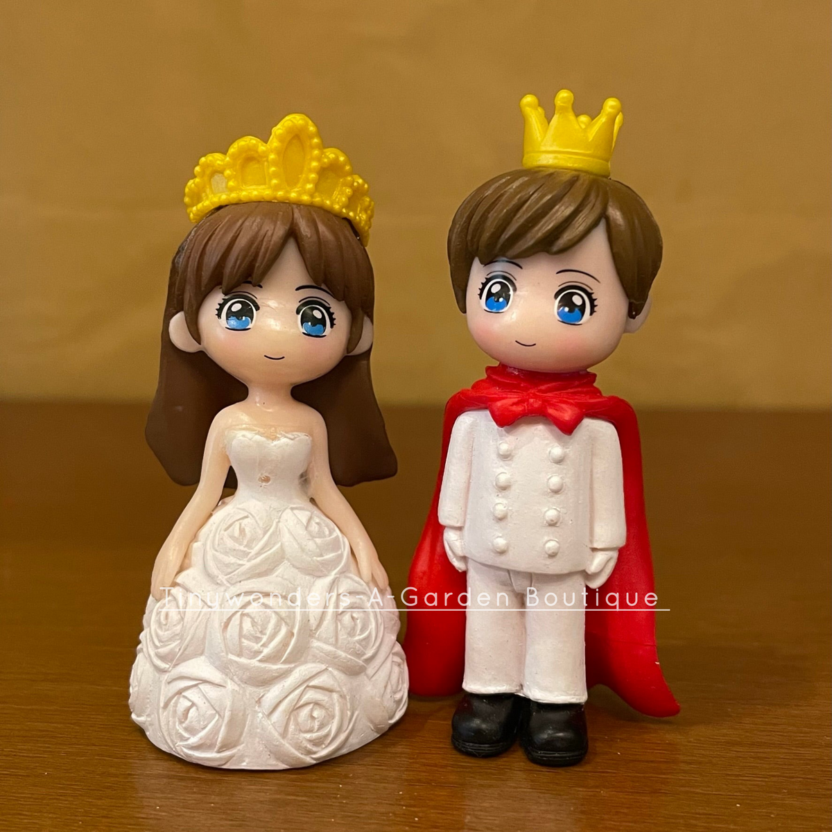 #377 Miniature King Queen Couple (PER PAIR)
