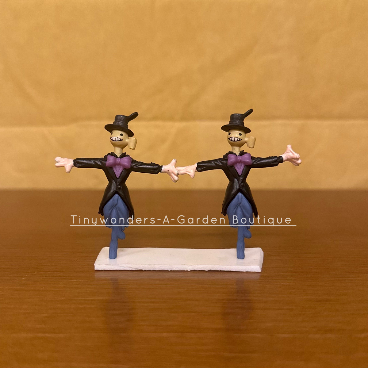 #403 Miniature Scare Crow (Per Unit)