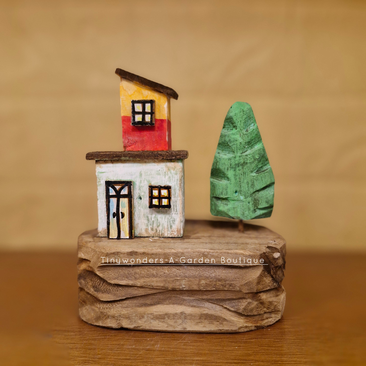 #471 Hut with Tree (Per Unit)