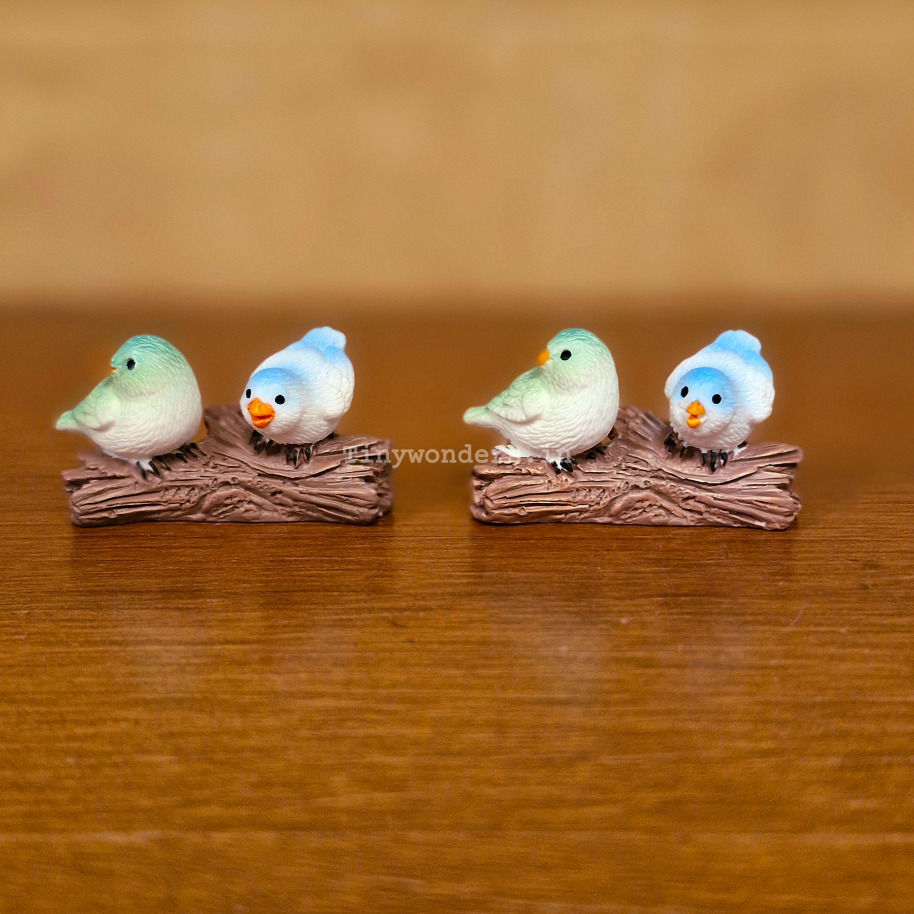 #668 Miniature Birds On Stump ( Set Of 2 )