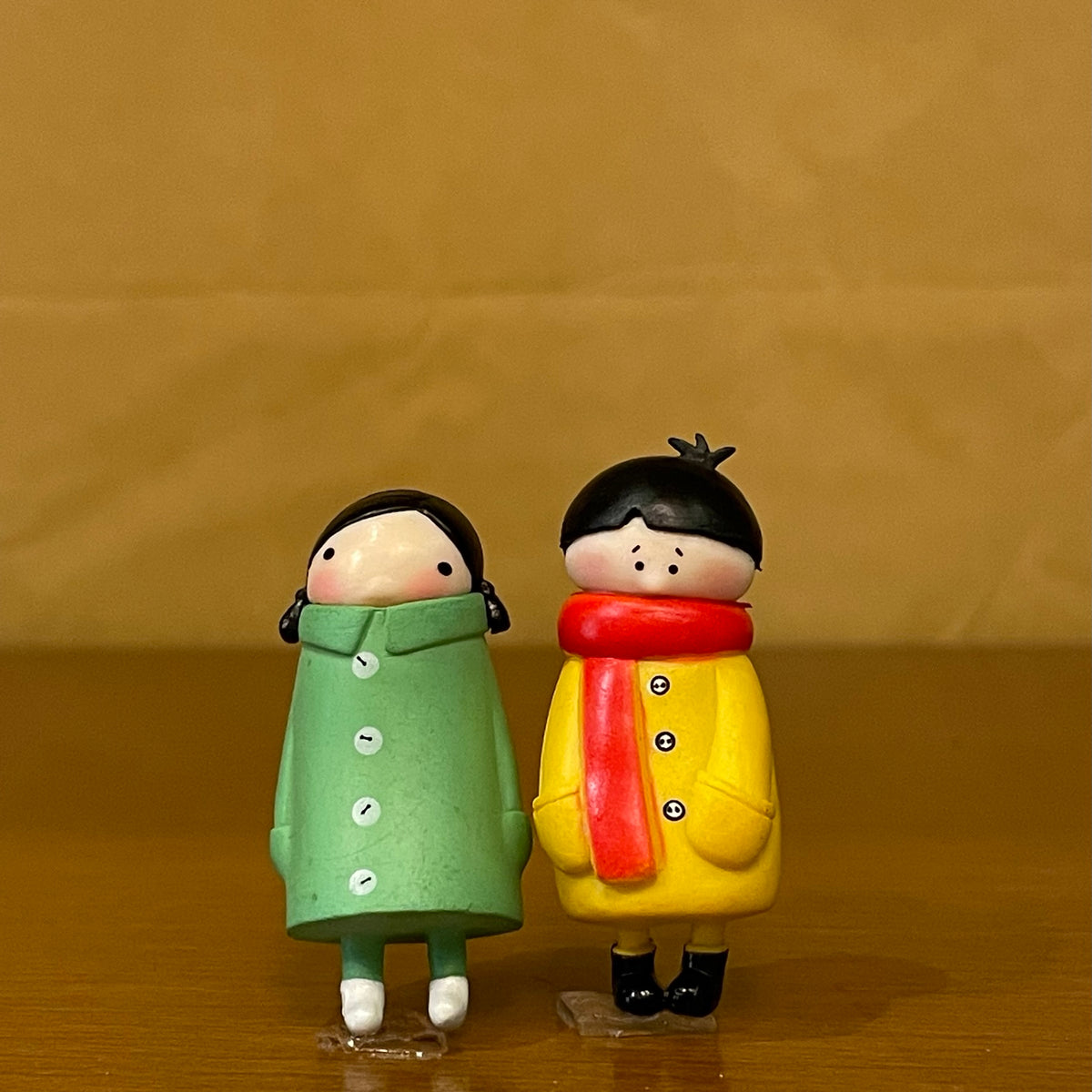 #155 Overcoat Couple (PER PAIR)