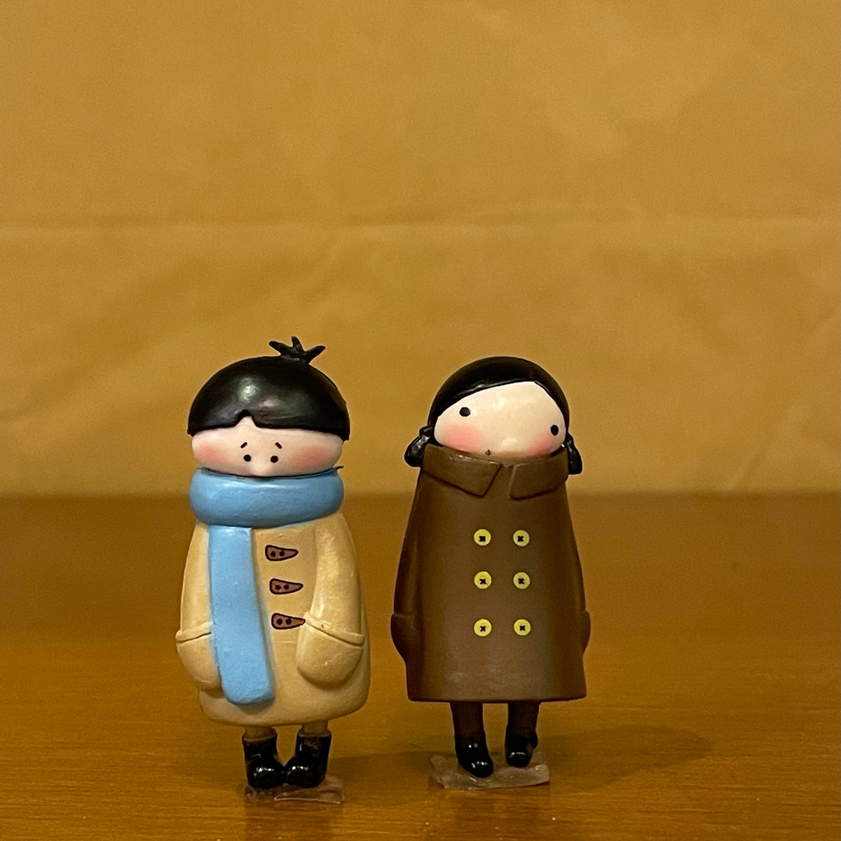 #155 Overcoat Couple (PER PAIR)