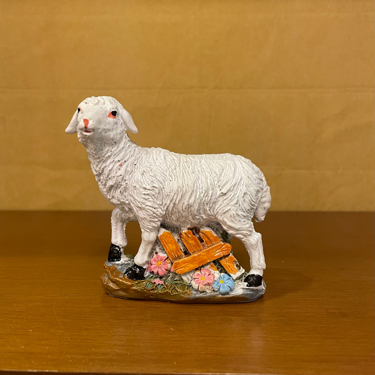 #210 Sheep Statue (PER UNIT)