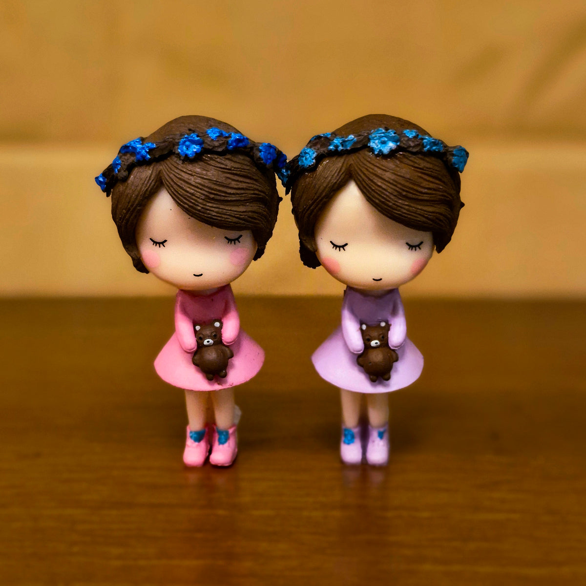#082 Miniature Barbie Girls (Set of 2) Random Colours