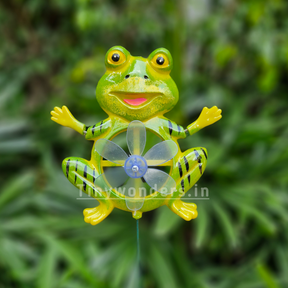 #S67 Funny Frog Sticks/ Stakes ( Set Of 2 )