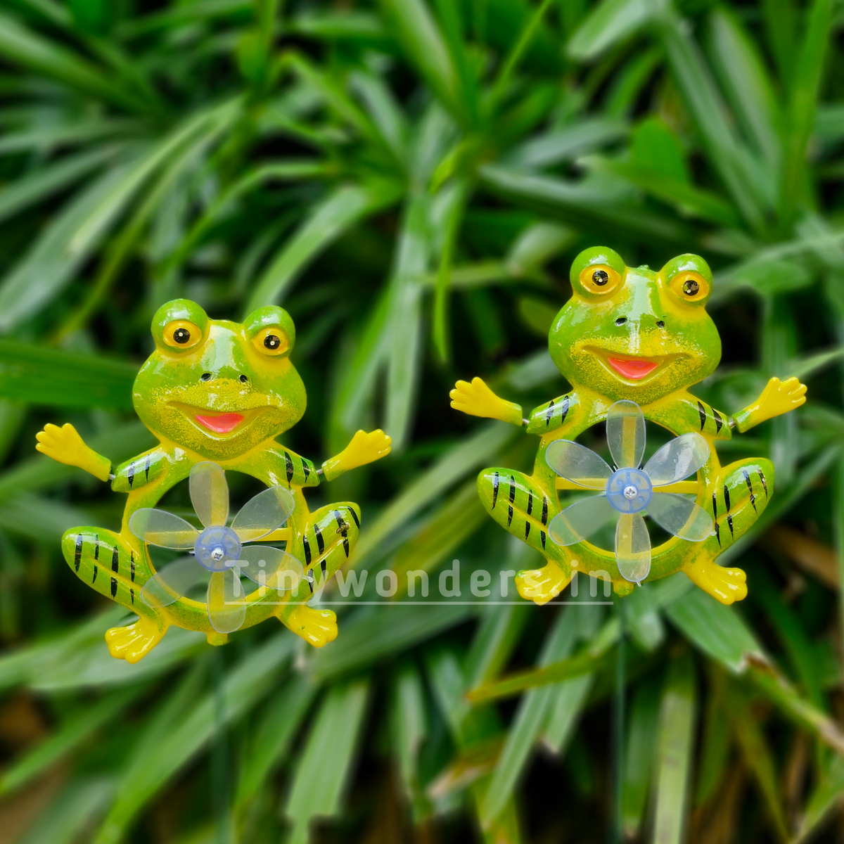 #S67 Funny Frog Sticks/ Stakes ( Set Of 2 )