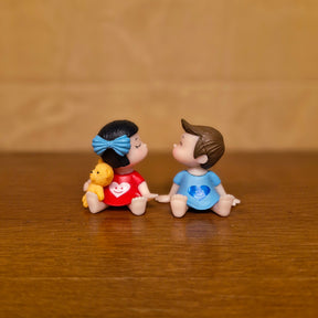 #258 Miniature Sitting Heart Couple (PER PAIR) random colour
