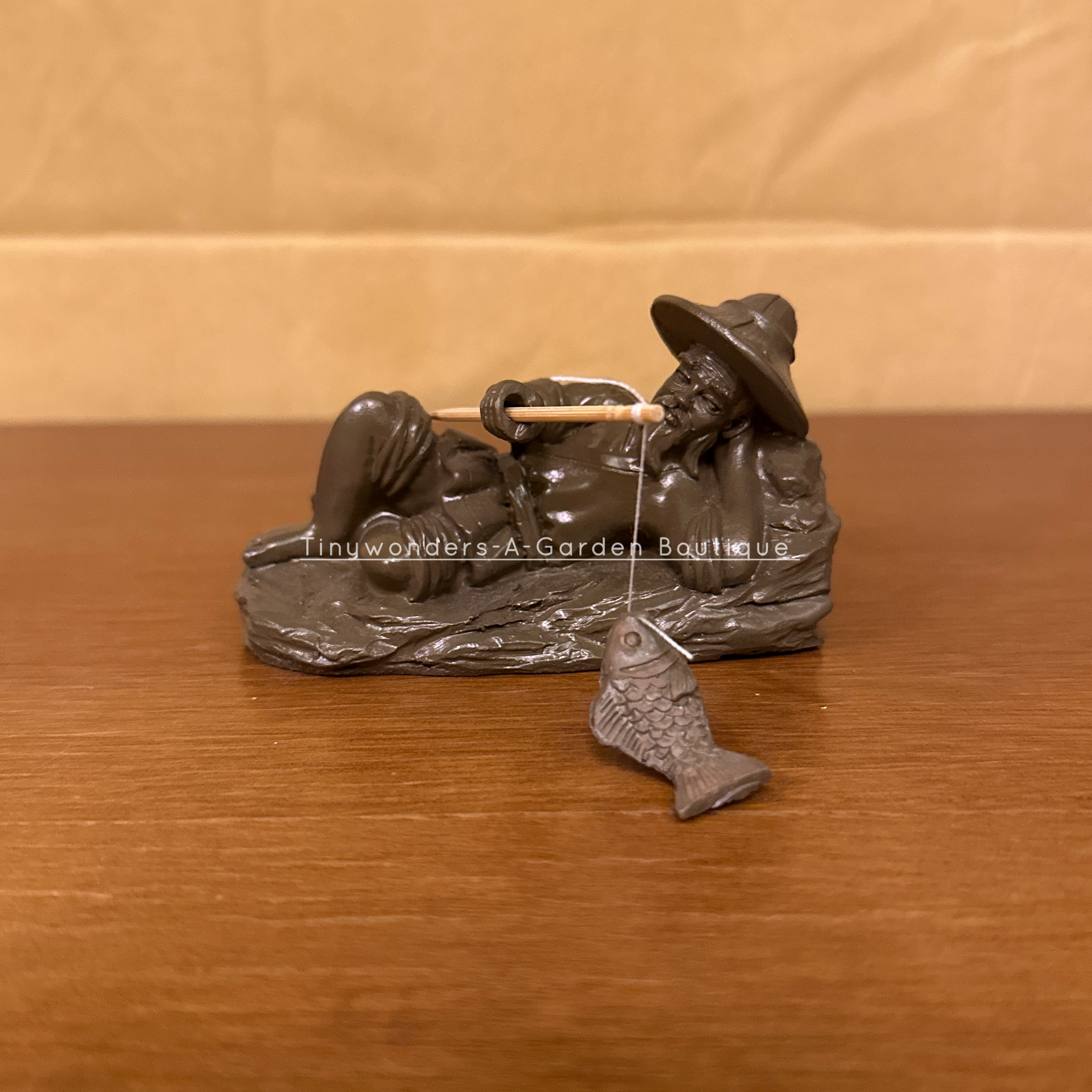 #559 Relaxing Fisherman ( Per Unit )