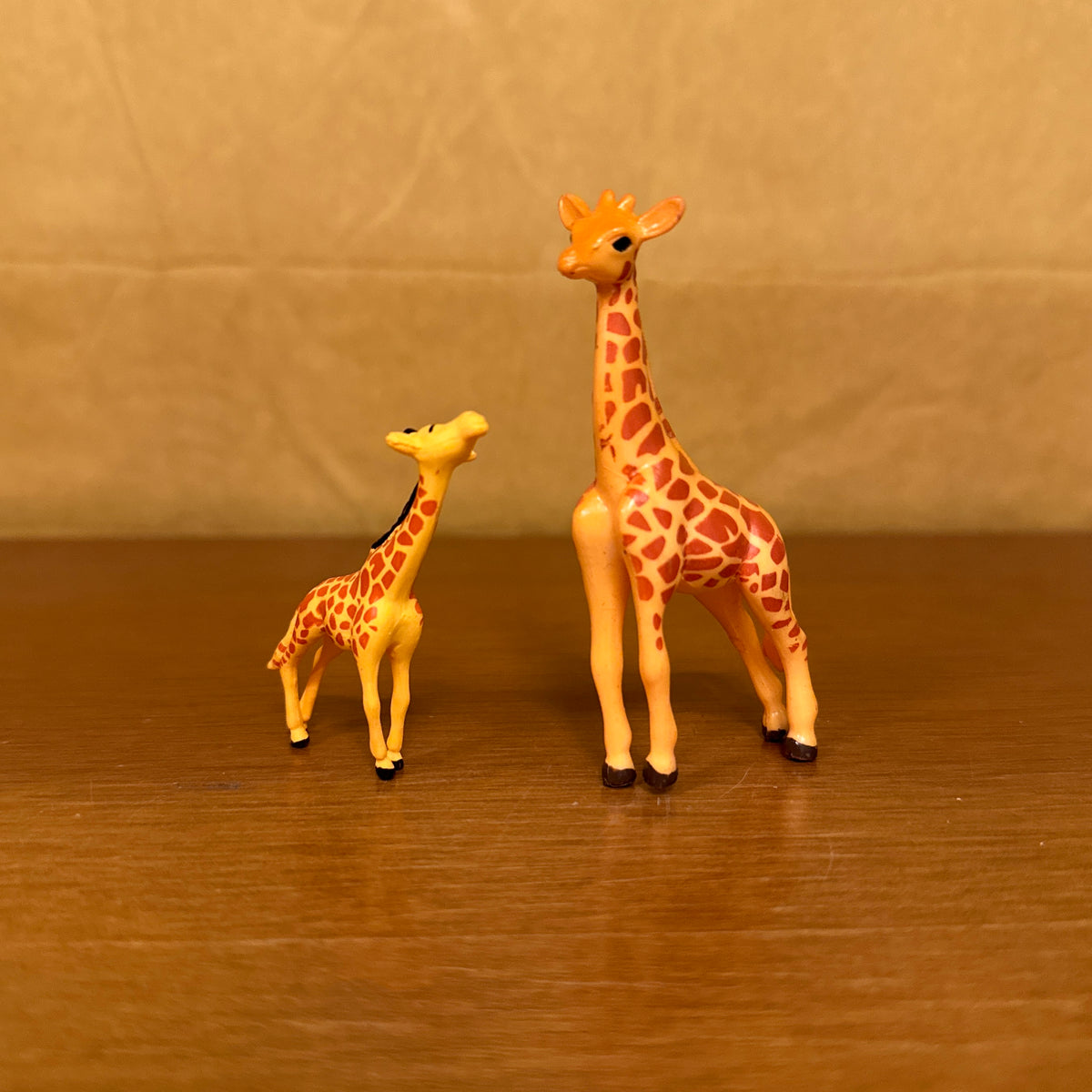 #056 Giraffe Big & Small