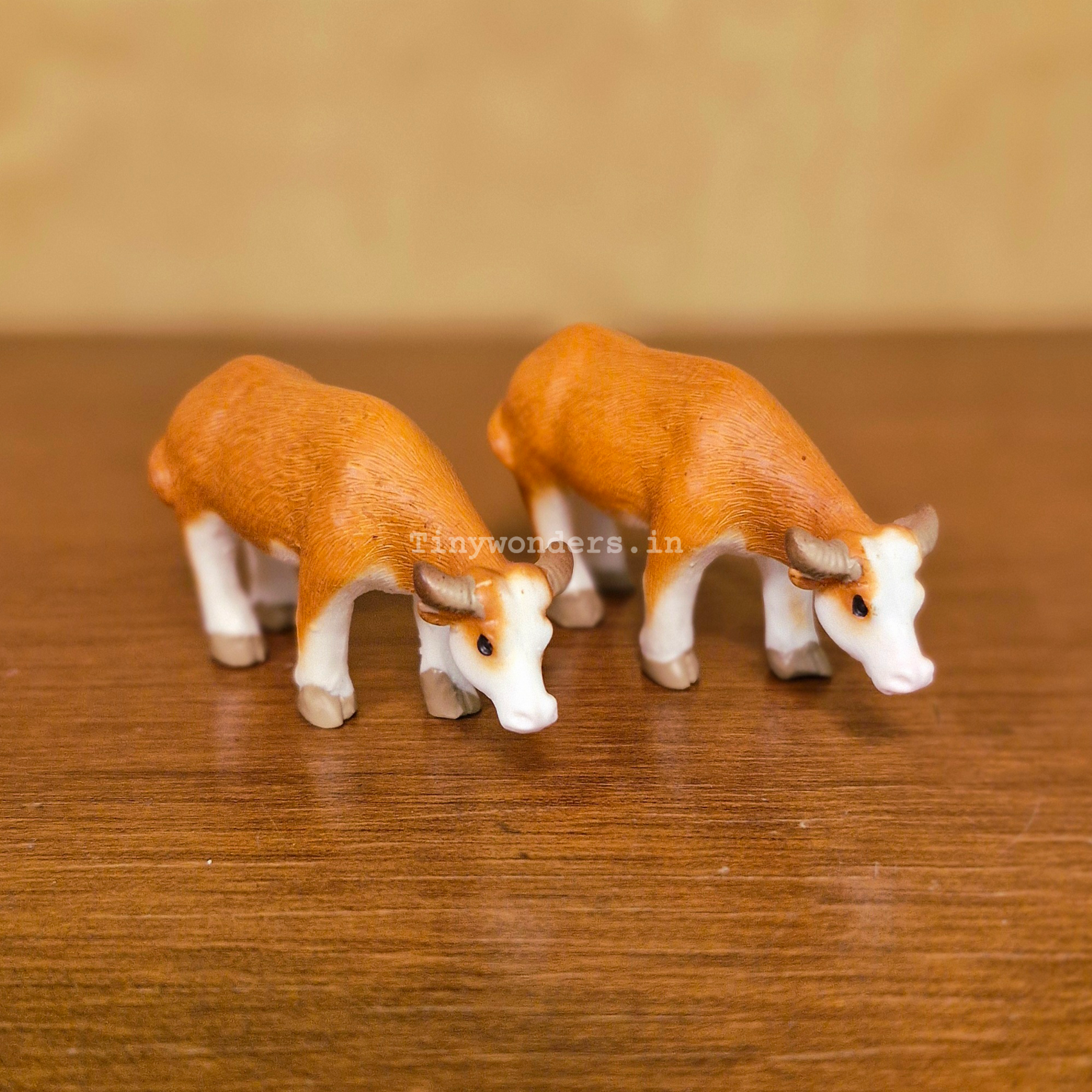 #671 Miniature Brown Cow ( Per Unit )