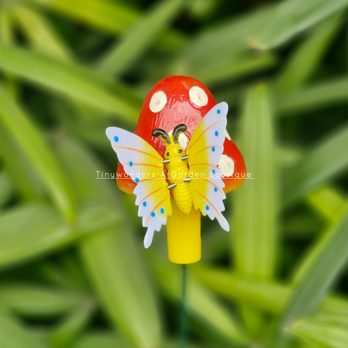#S57 Big Butterfly On Mushroom ( Set Of 2 )