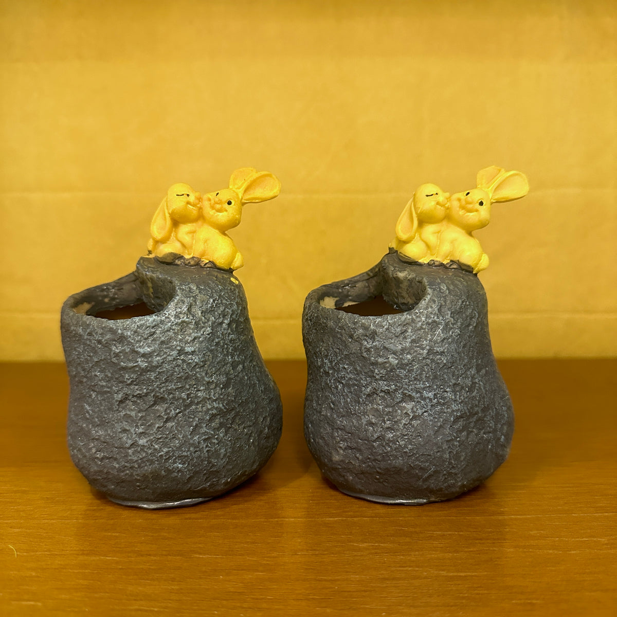 Yellow Bunny Pot with kissing ( Set Of 2 )