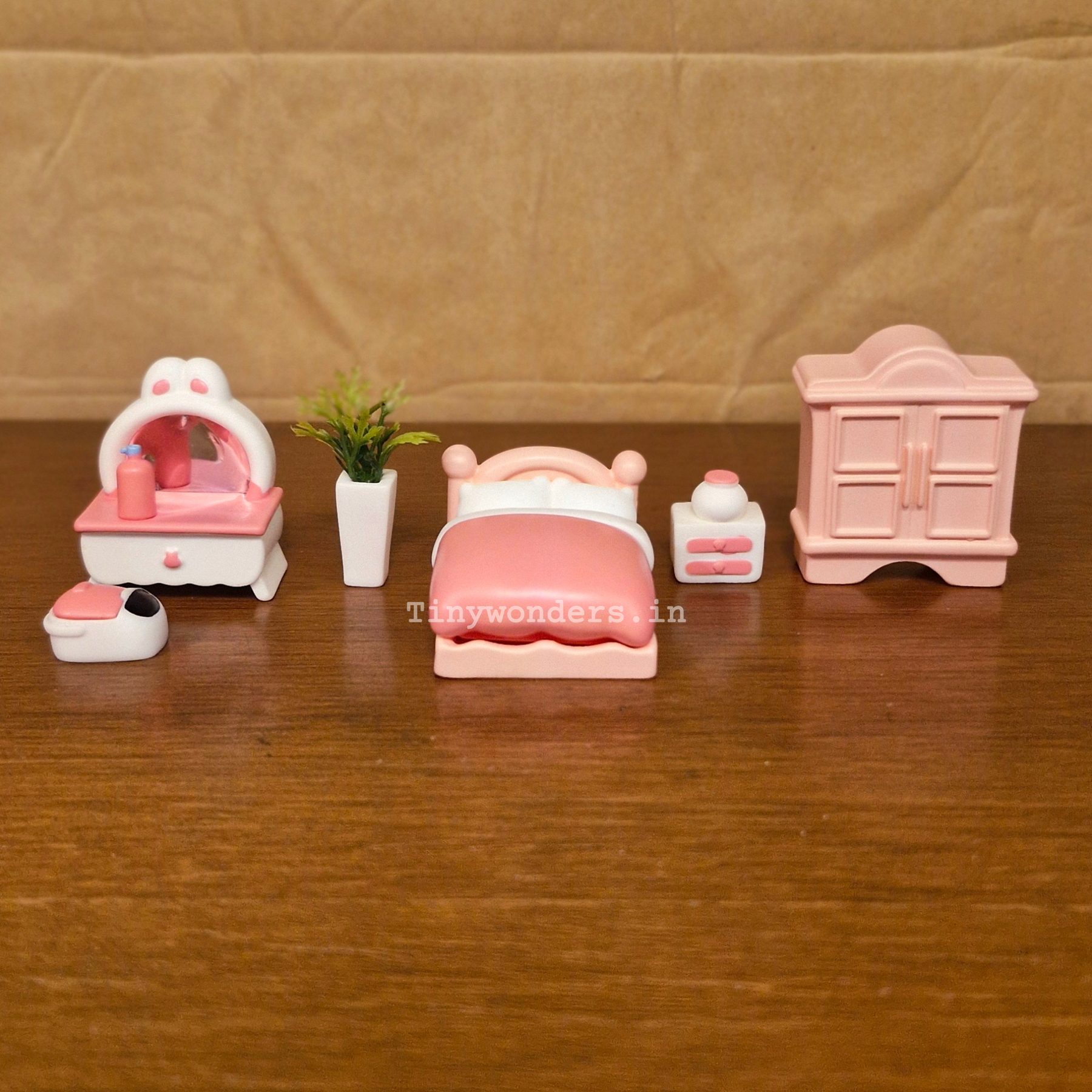 #590 Cute Bedroom Miniature Set ( Set Of 8 )