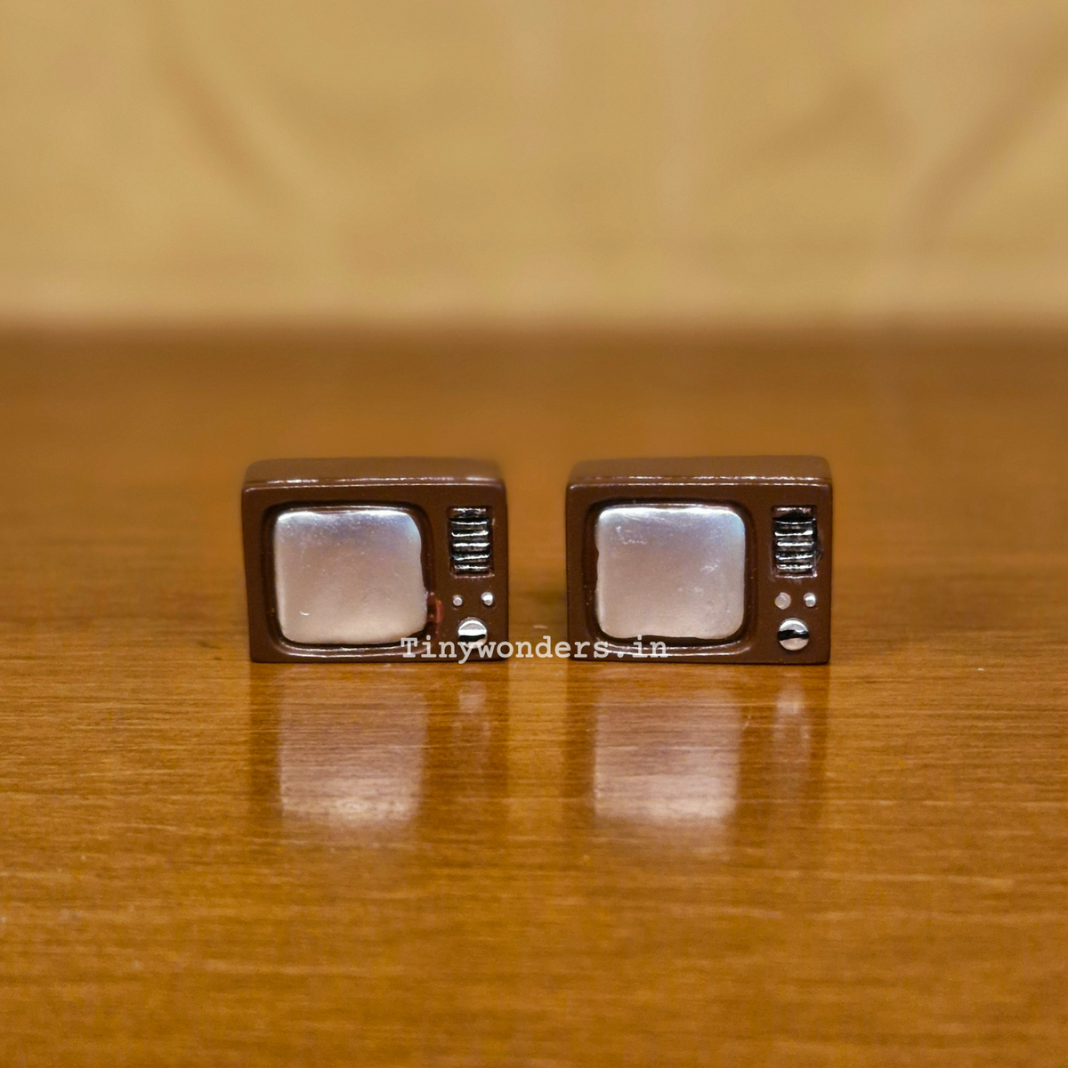 #360 Miniature Television ( Set Of 2 ) Random Colour
