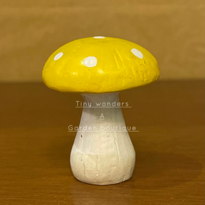 #033 Mushroom (PER UNIT) Random Colour