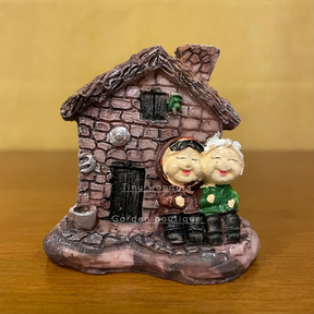 #124 House With Grandparents (PER UNIT) random colour