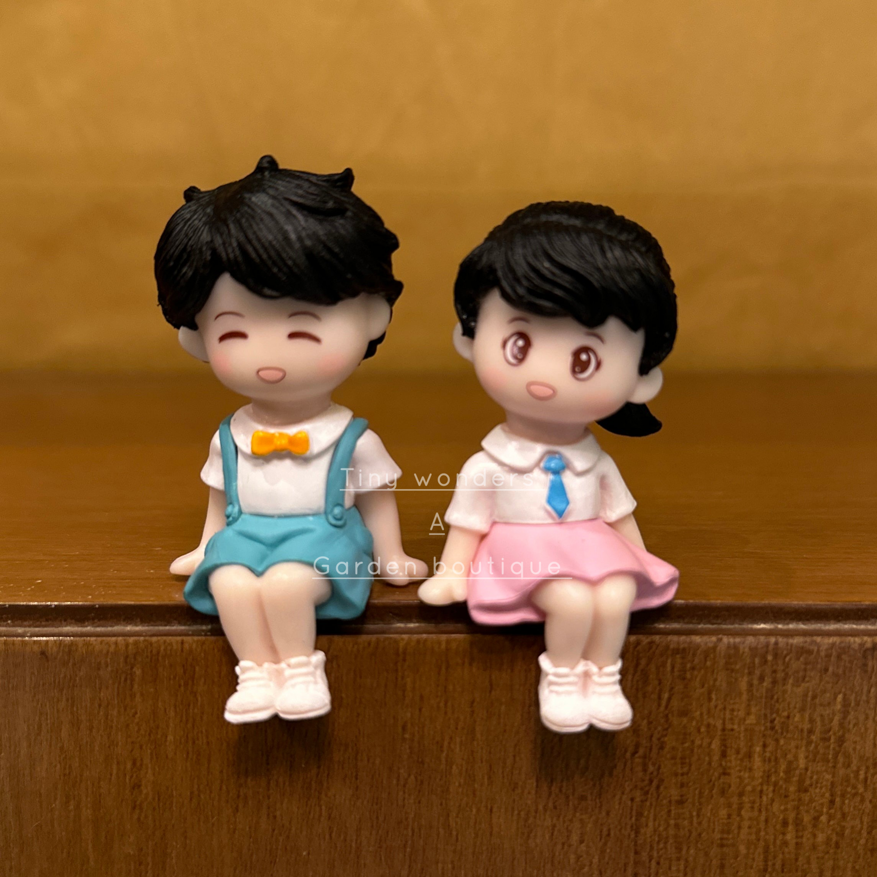 #249 Miniature School Kids (PER PAIR)