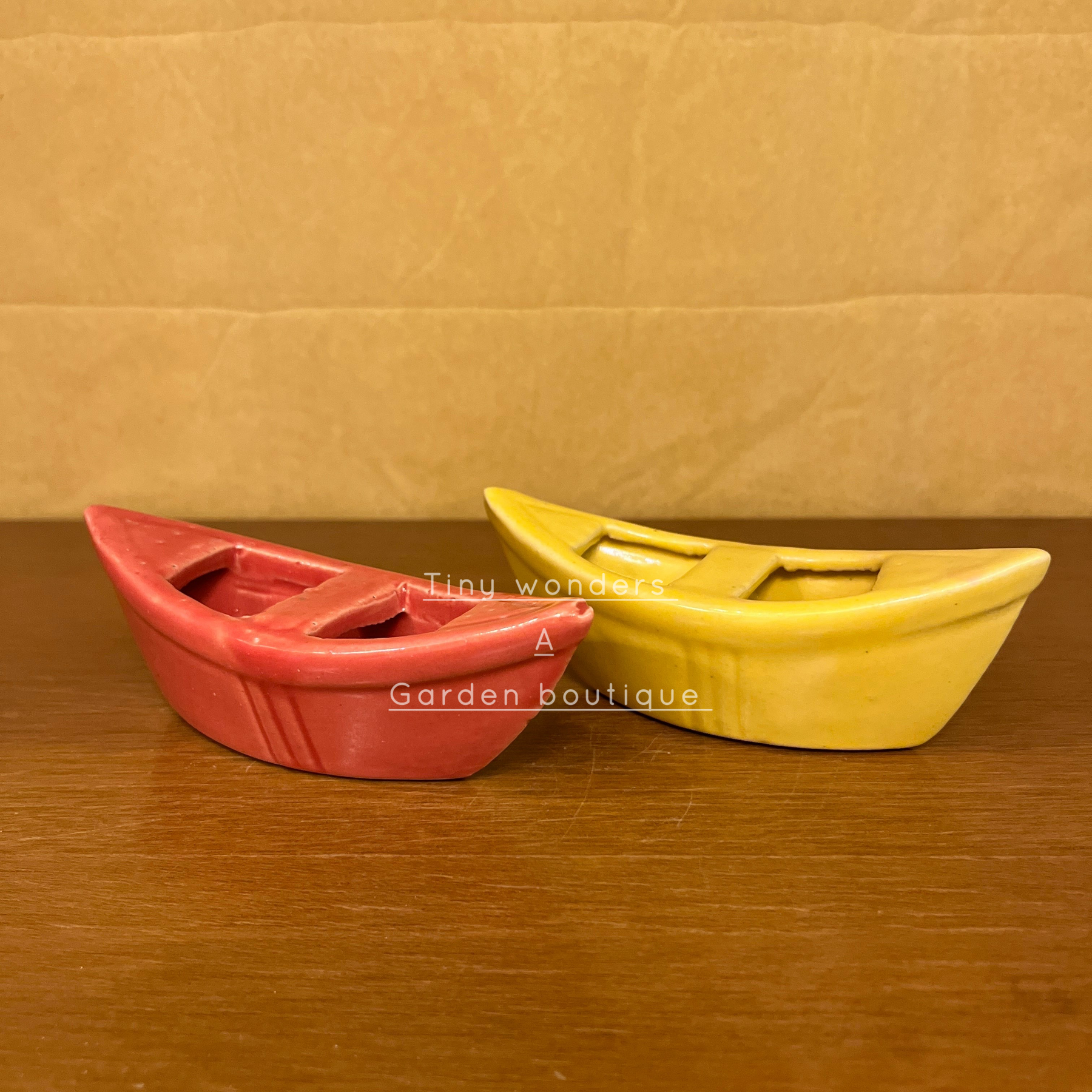 #C23 Boat (PER UNIT)Random colour
