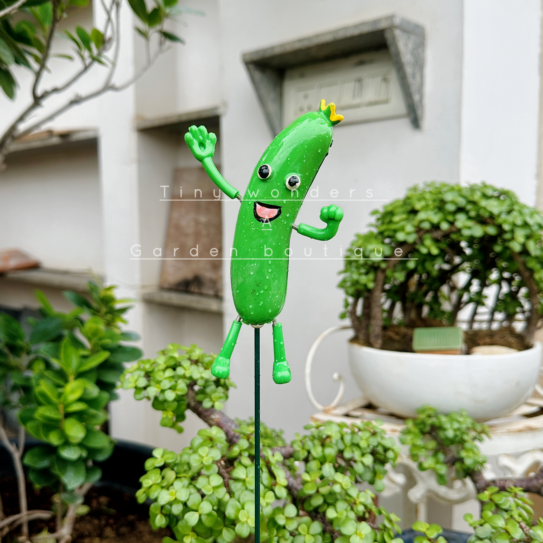 #S06 Animated Fruit and vegetable Sticks ( Set Of 2)Random design
