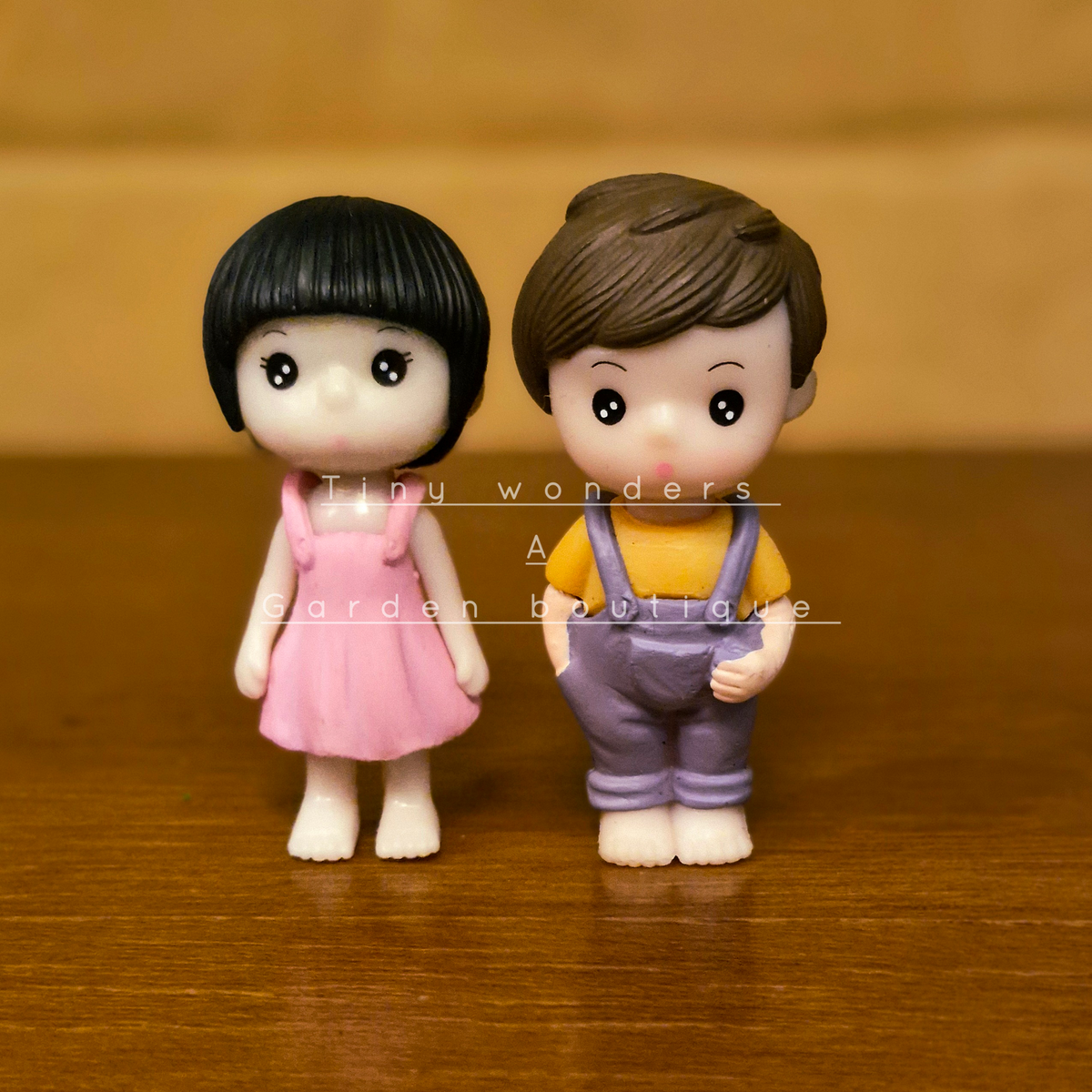 #372 Miniature Gallace Couple (PER PAIR)