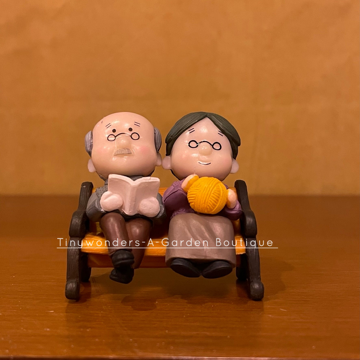 #279 Miniature Grand Parents (PER PAIR)