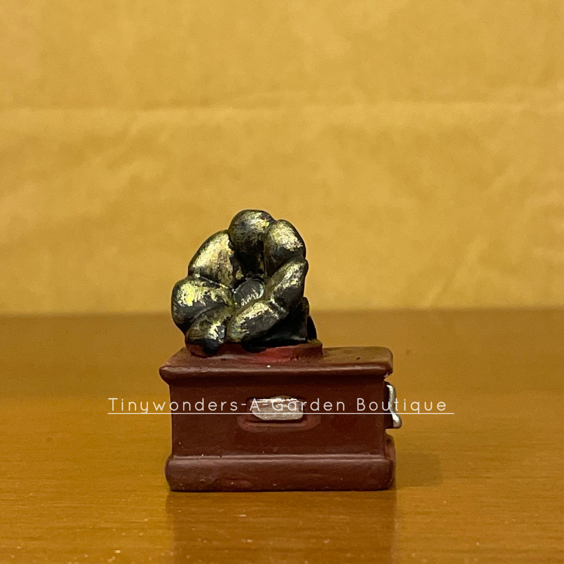 #283 Miniature Gramo Phone (PER UNIT)