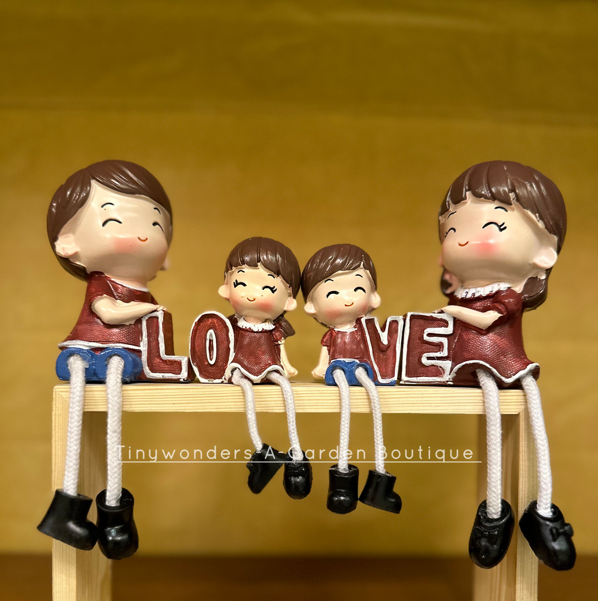 #339 Miniature Love Family (SET OF 4)